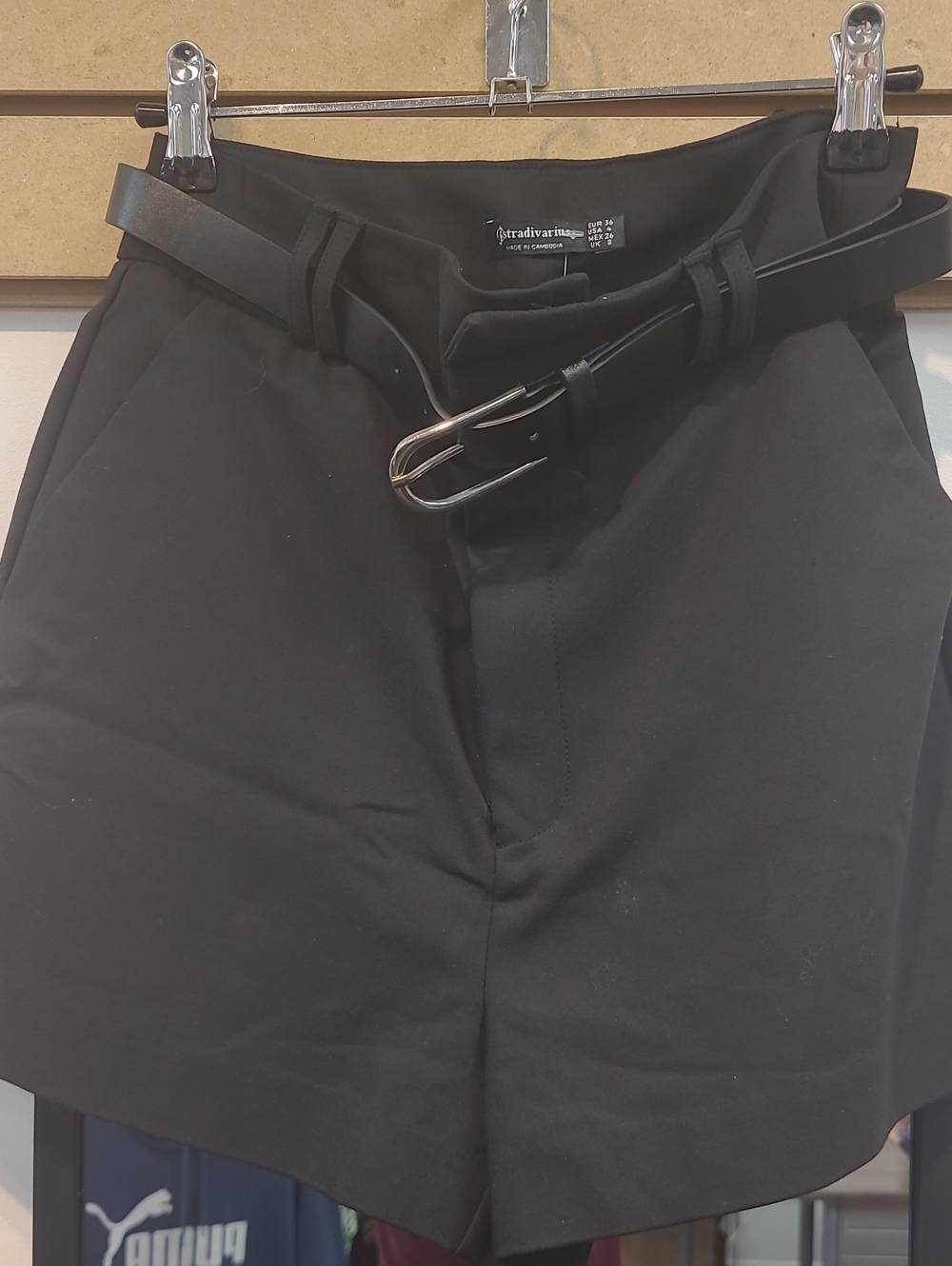 stradivarius Black Flat-Front Tailored Shorts with Slim Belt